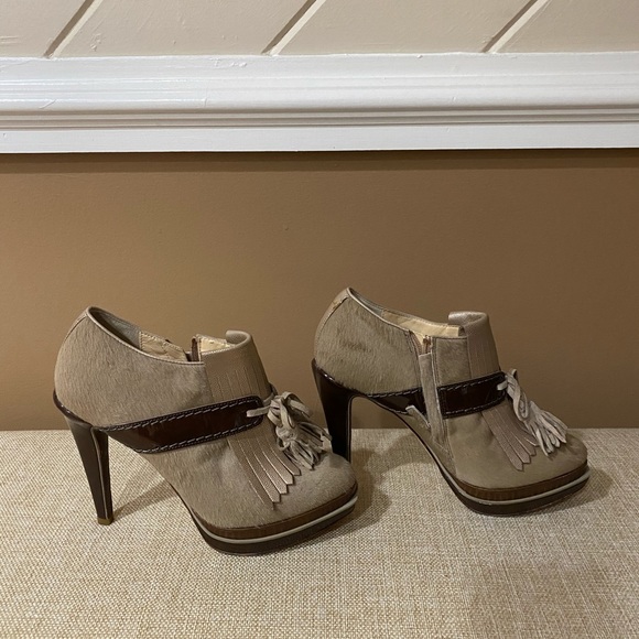 Cole Haan Kiltie bootie - Picture 2 of 6